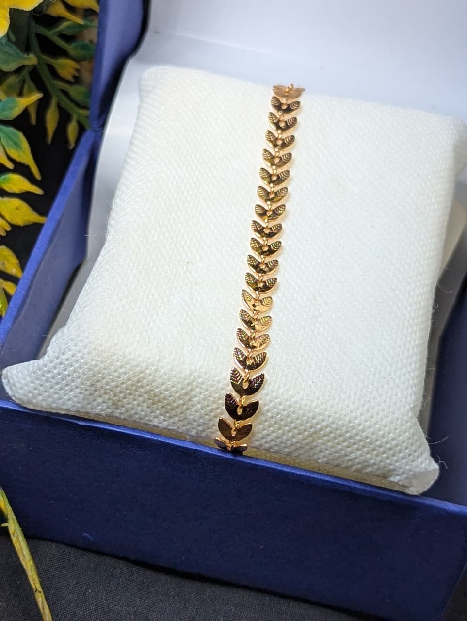 Gold Leaf Chain Bracelet | Elegant Wheat Link Design