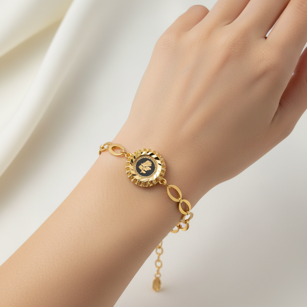 Model wrist bracelet